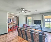 Centrally Located Lawton Home: Dogs Welcome!