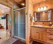 Incredible Views! Pet Friendly,  Aska Area
