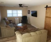 pool & nice S.W. Omaha home! easy access to I-80 hwy