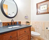 Spectacular Mt Getaway - Amazing views, privacy, hot tub, 4 miles from Cashiers!