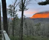 Spectacular Mt Getaway - Amazing views, privacy, hot tub, 4 miles from Cashiers!