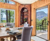 Spectacular Mt Getaway - Amazing views, privacy, hot tub, 4 miles from Cashiers!