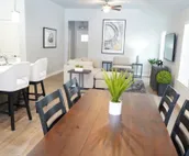 The Cosmopolitan: Modern, Cozy, New 3bedroom Home