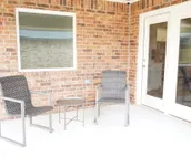 The Cosmopolitan: Modern, Cozy, New 3bedroom Home