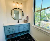 Brand new luxury cottage in Carlton Landing