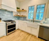 Brand new luxury cottage in Carlton Landing