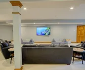 Amazing Spacious Luxury Home - Sleeps Up To 16!