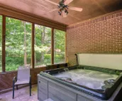 Amazing Spacious Luxury Home - Sleeps Up To 16!