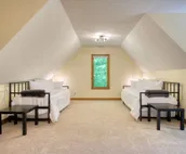 Amazing Spacious Luxury Home - Sleeps Up To 16!