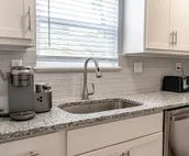 Luxurious King  Bed , 3 Bedroom, 2.5 Bathroom. Brand new construction