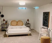 ⭐️Chic 5BR Home Family/Pet Friendly W/ Fenced Yard