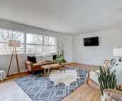 ⭐️Chic 5BR Home Family/Pet Friendly W/ Fenced Yard