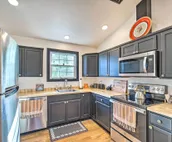 Modern Louisville Apartment w/ Furnished Deck