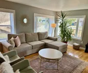 Huge Private Yard w/ hot tub 2 blocks from Beach