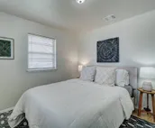 Yukon Boho Bungalow w/ Huge Kitchen just off I-40