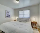 Yukon Boho Bungalow w/ Huge Kitchen just off I-40