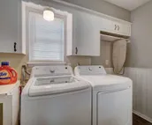 Yukon Boho Bungalow w/ Huge Kitchen just off I-40