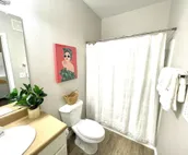 4 Bedroom Campus Condo with Pool