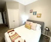 4 Bedroom Campus Condo with Pool