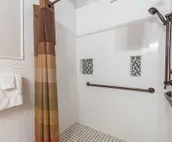 Historic Inn with modern amenities and private courtyard