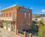 Historic Inn with modern amenities and private courtyard