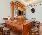 Historic Inn with modern amenities and private courtyard