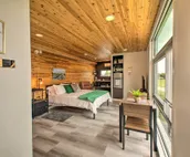 Trendy New Haven Studio: 10 Mi to Fort Wayne!