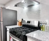 Central OKC. Few Min to Plaza, Paseo, Asian. King Bed w/ in-room TV. NO CHORES!!