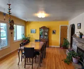Remodeled Historic ranch headquarters w/fireplace, 5mn drive to local hotsprings