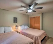 Inviting Sioux Falls Home ~ 5 Mi to Downtown!