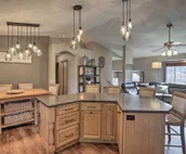 Inviting Sioux Falls Home ~ 5 Mi to Downtown!