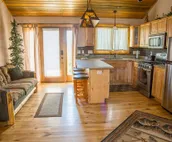 16) 1 BEDROOM WITH LOFT CONDOS - 3 QUEENS- The Mountain Inn