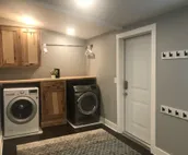 Newly Remolded Cute and clean Home on Main Street