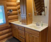 Beautiful Log House on Scenic Lake Kampeska / Sleeps 16