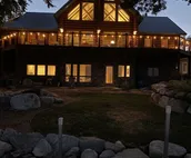 Beautiful Log House on Scenic Lake Kampeska / Sleeps 16