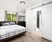 Dog-friendly lower-level duplex with washer/dryer - walk to ski lifts