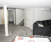 Luxury! 4BR Spacious and serene getaway in North Riverside