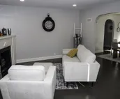 Luxury! 4BR Spacious and serene getaway in North Riverside