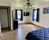 House in Bloomington 💥 10mins from IU/ Fire Pit/ Games/ Spring Steals & Deals!