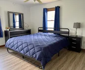 House in Bloomington 💥 10mins from IU/ Fire Pit/ Games/ Spring Steals & Deals!