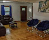 House in Bloomington 💥 10mins from IU/ Fire Pit/ Games/ Spring Steals & Deals!