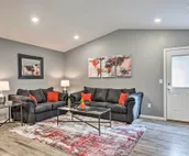 Cozy Townhome w/ Lake View ~ 10 Mi to Wichita
