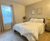 Speedway 3-Bed/2-Bath Home w/ a Grill & FirePit