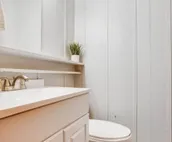 Modern Cozy Home 4 min Drive from Notre Dame