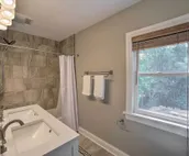 Pet-Friendly Lake Getaway: 1 Block to Beach!