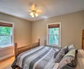 Pet-Friendly Lake Getaway: 1 Block to Beach!