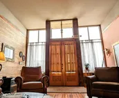 1908 Wild Bill Hickock Condo-Rustic Cozy 1900's Feel-Fenced Yard-Firepit Patio