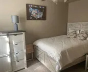 Stylish 1BR, 5-min walk to Main & Junction