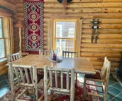 Beautiful Cabin! Fireplace, Deck, Pooltable!