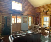 Beautiful Cabin! Fireplace, Deck, Pooltable!